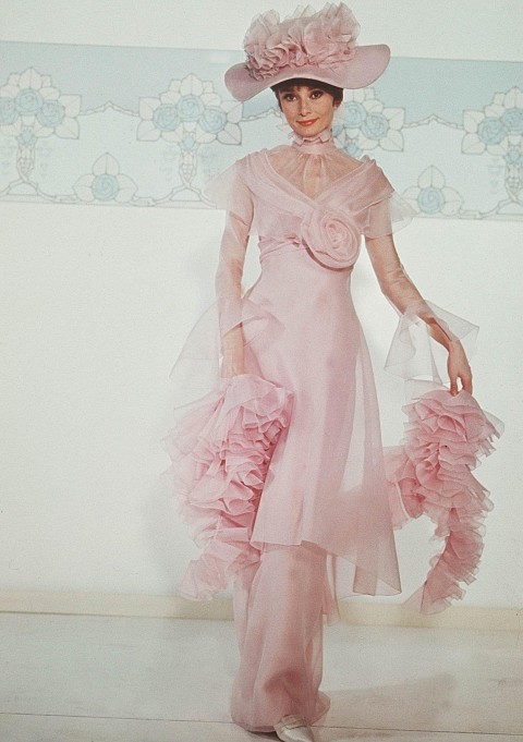 Культовые образы Одри Хепберн, которые модницы копируют до сих пор 