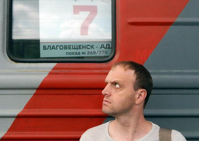 Юмористические фотографии о буднях пассажиров и работников российских железных дорог 