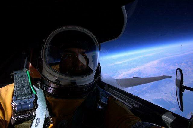 Трудный день для мистера Пауэрса. U-2 над Советским Союзом   Интересное
