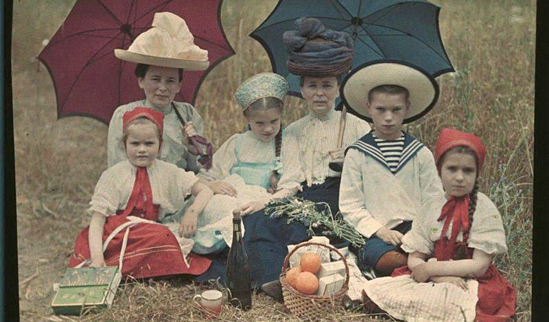 Дореволюционная Россия в первых цветных фотографиях 1910-х годов Петра Веденисова 