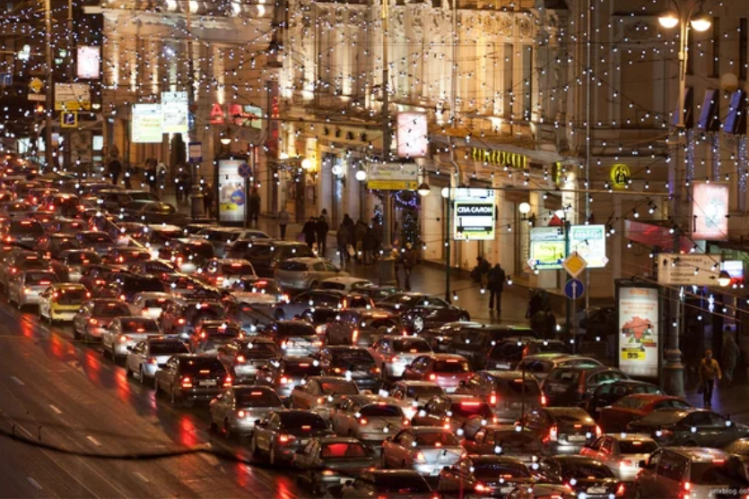 Почему в России так много автомобилей? авто,общество,россияне,туризм