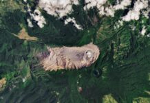 Вулкан Поас в Коста-Рике: Марсианская оазис на Земле