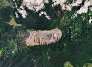 Sopka Poas v Kostarice: Marťanská oáza na Zemi