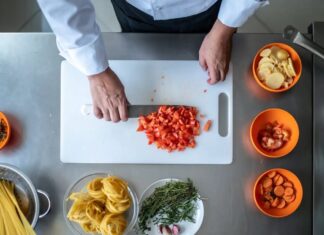 Il fascino e il pericolo dell’ordine: perché le regole possono intrappolarci