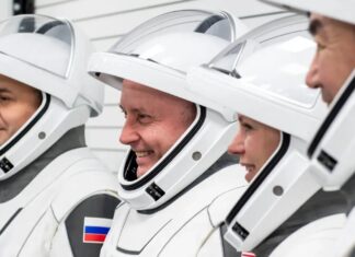 NASA Mempercepat Kepulangan Astronot dari ISS Karena Darurat Medis