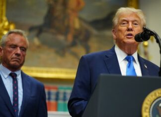 Зниження Виписки Ацетамінофену Після Заяв Трампу про Аутизм