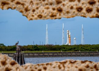 Artemis 2: Запуск, Отмеченный Историей и Наследием