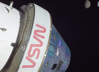 Artemis II: gli astronauti si preparano per lo storico sorvolo lunare