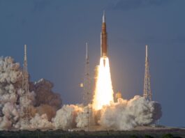 Artemis II: Повернення Людства на Місячну Орбіту