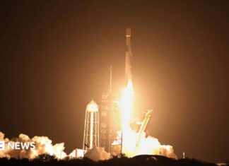 Quando un razzo SpaceX Falcon 9 colpisce la Luna
